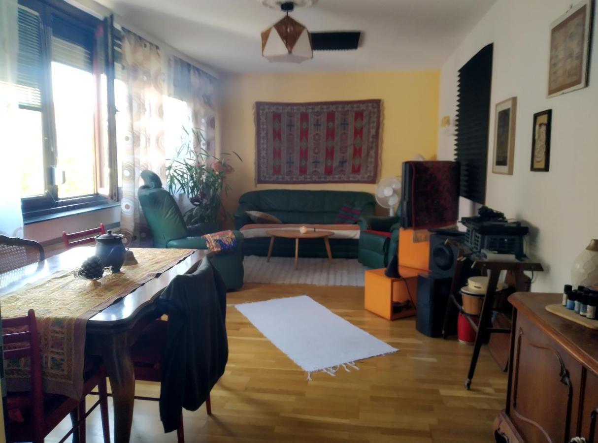 Nettes Apartment Im 14Ten Bezirk In Wien エクステリア 写真